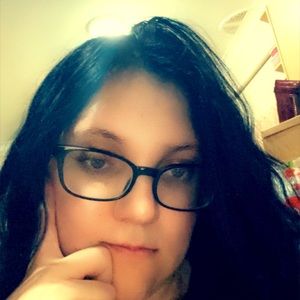 Meet your Posher, Katelyn